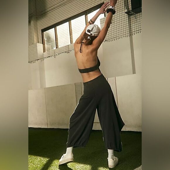 ISO FREE PEOPLE Sunny Daze Jumpsuit - Picture 2 of 2